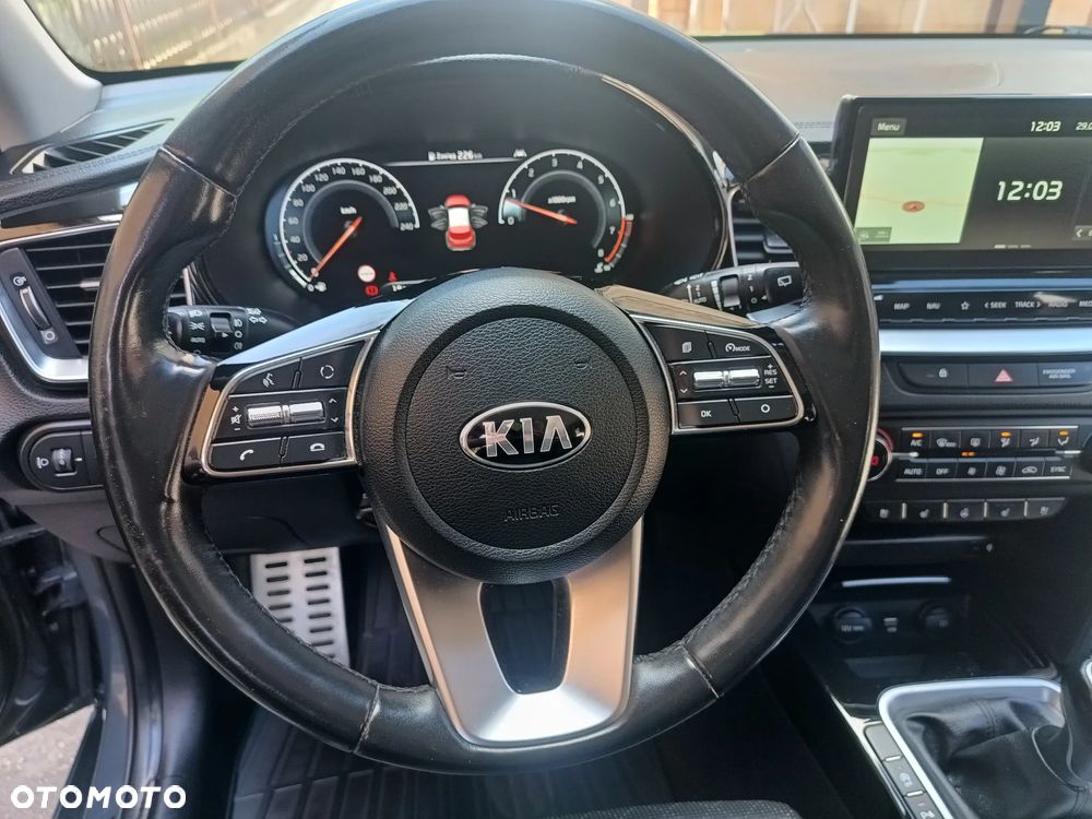 Kia XCeed 1.6 T-GDI L Business Line - 13