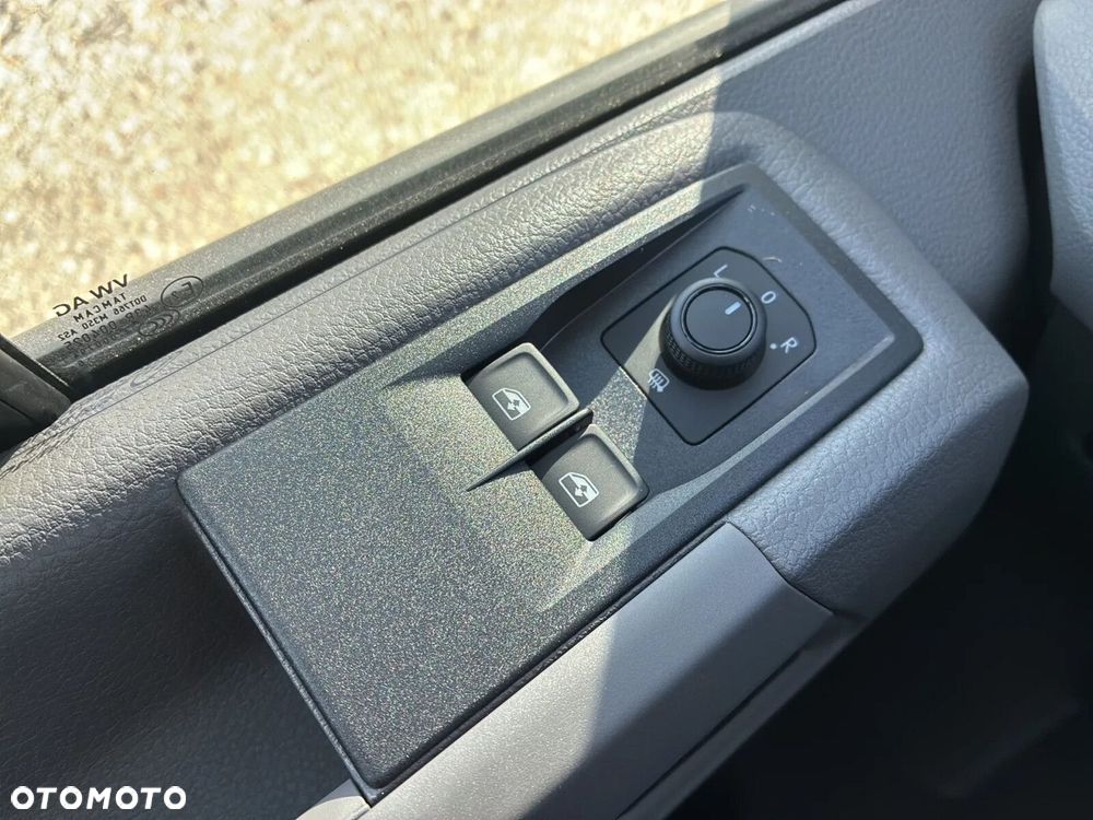 Volkswagen Crafter 35 Furgon, 2.0 TDI 177KM, Wysoki dach, r. o. 3640 - 36