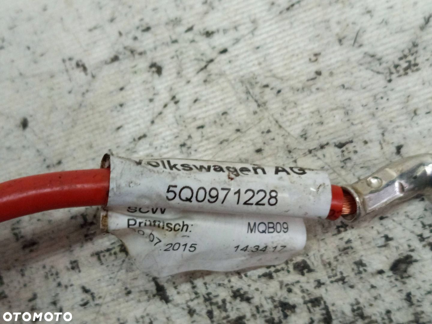 KLEMA PLUSOWA VW PASSAT B8 5Q0971228 - 5