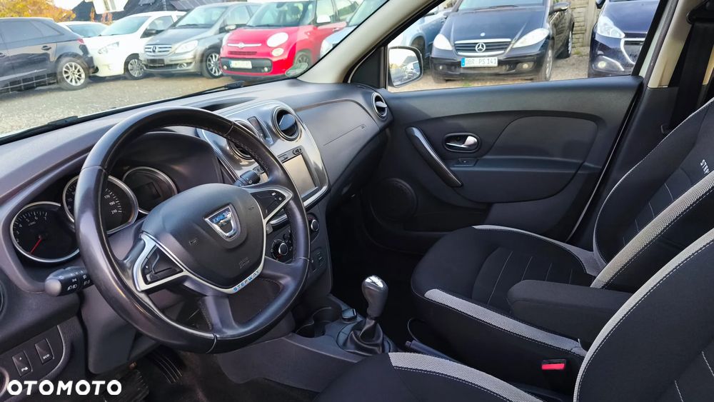 Dacia Sandero Stepway 0.9 TCe Laureate S&S Easy-R - 16