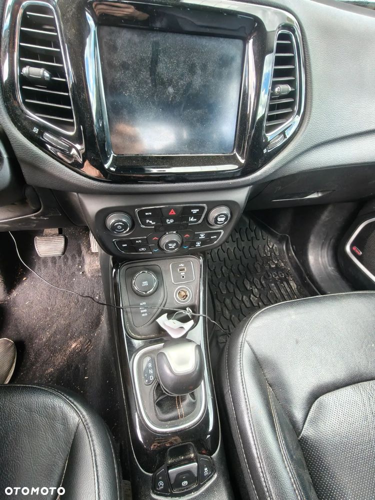 Jeep Compass 2.0 MJD Trailhawk 4WD S&S - 16