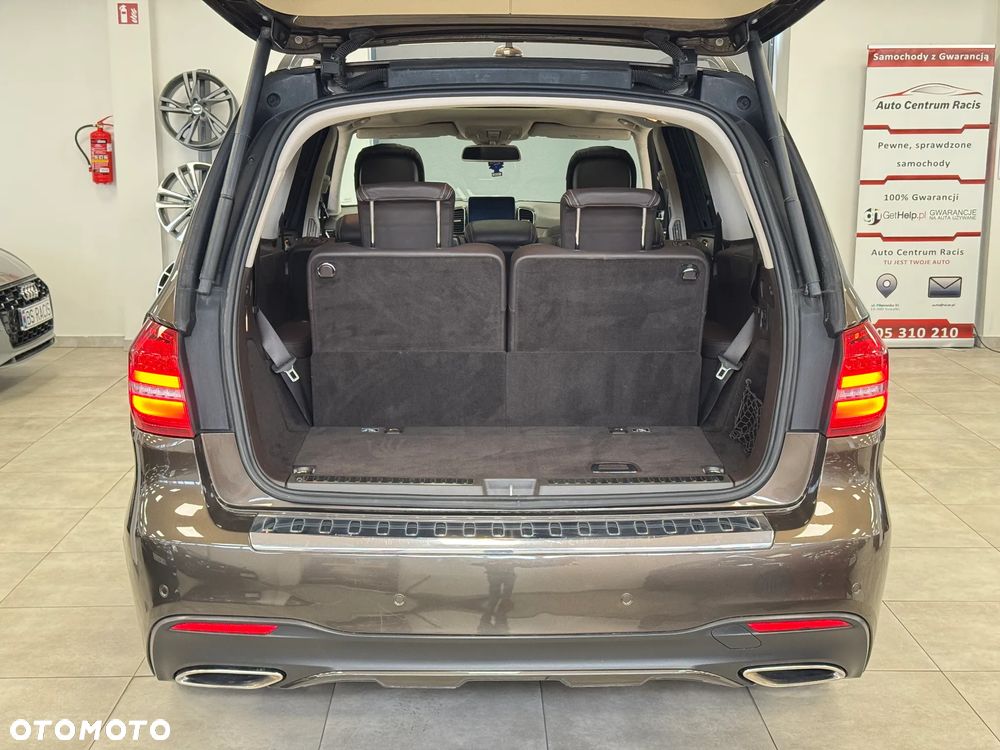 Mercedes-Benz GLS - 34