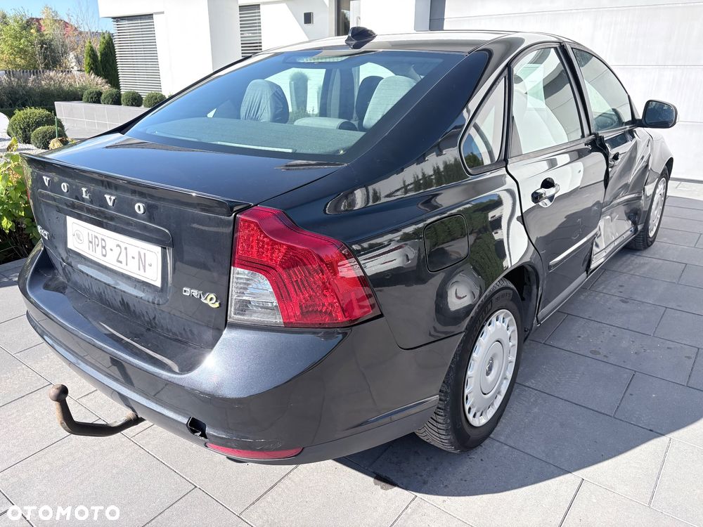 Volvo S40 2010 photo 5
