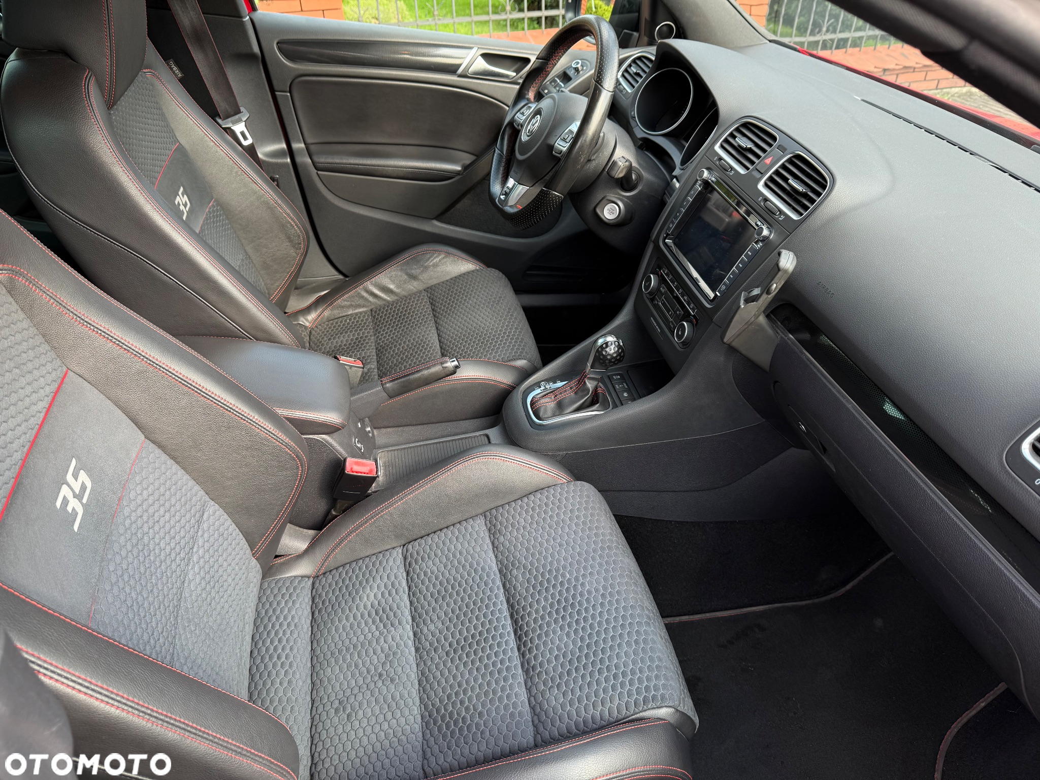 Volkswagen Golf 2.0 GTI DSG Edition 35 - 10