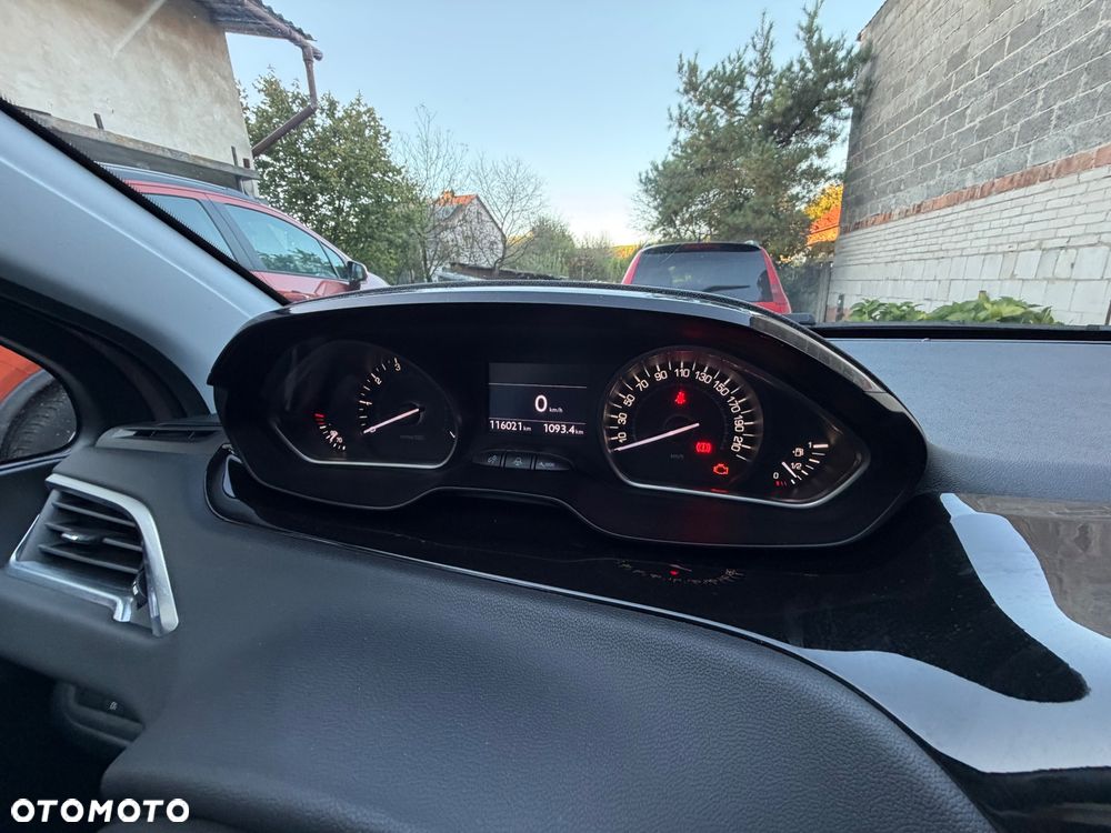 Peugeot 208 1.6 VTi Allure - 15