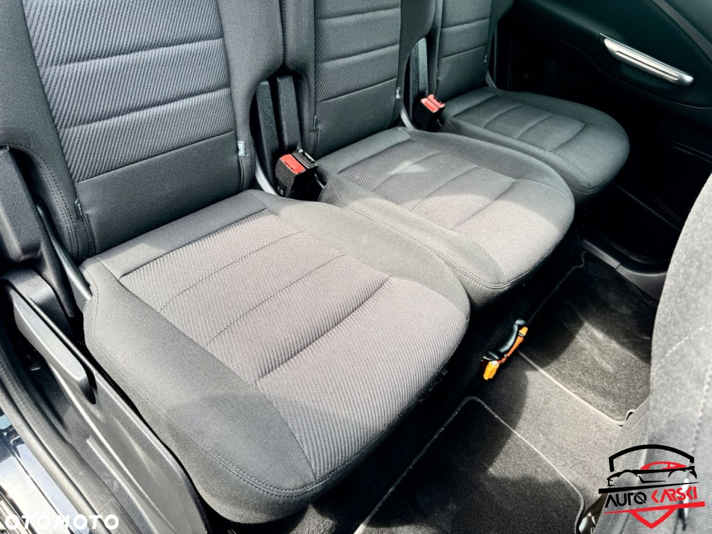 Ford S-Max - 28