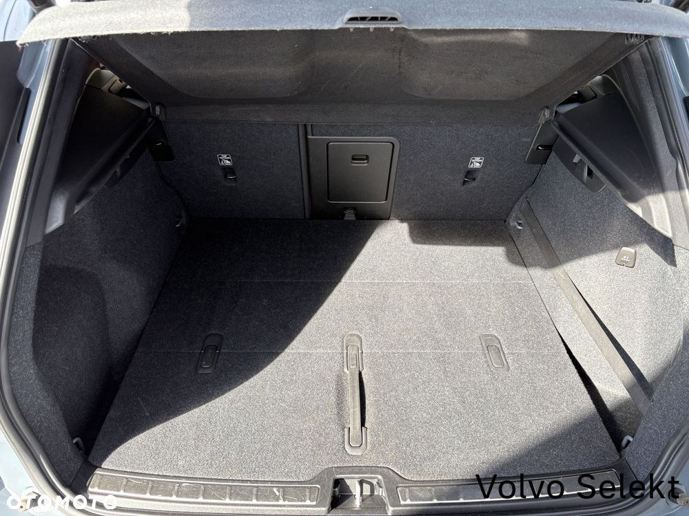 Volvo XC 40 - 21