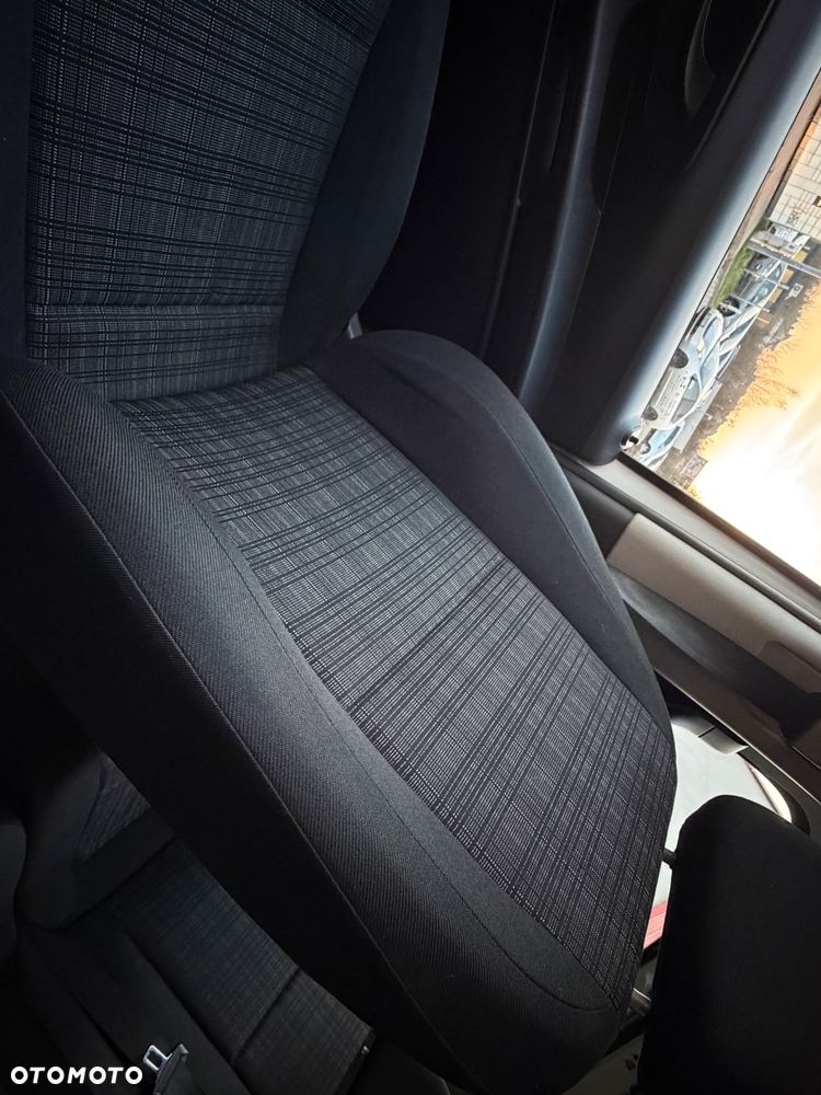 Mercedes-Benz Vito - 11