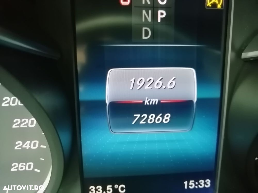 Mercedes-Benz V 220 d kompakt 9G-TRONIC Avantgarde - 33