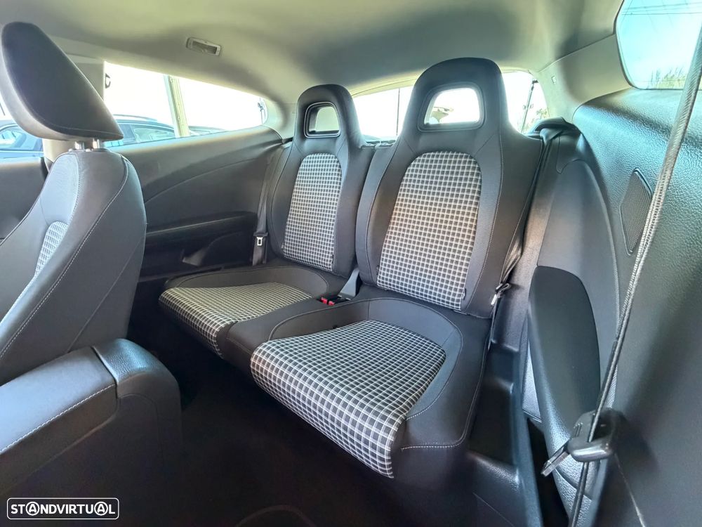 VW Scirocco 2.0 TDI Sport - 35