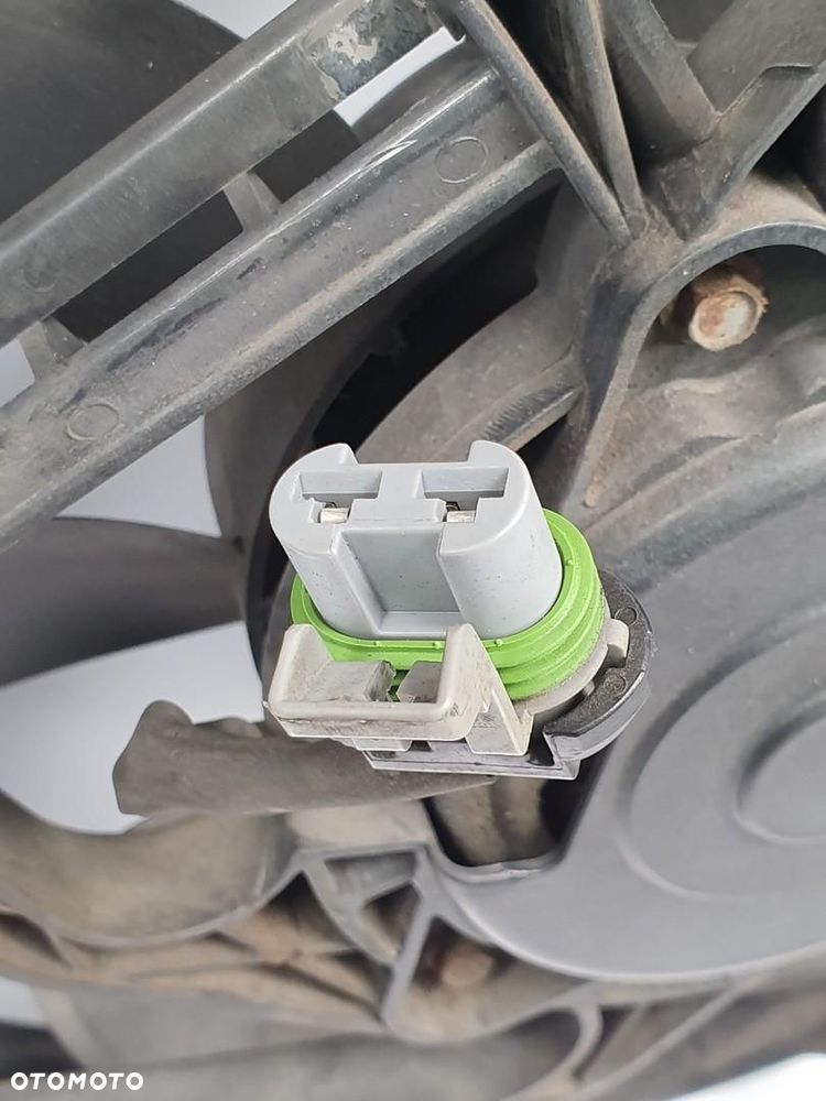 WENTYLATOR CHŁODNICY FORD MONDEO MK4 2.0 TDCI 6G91-8C607-PC - 2