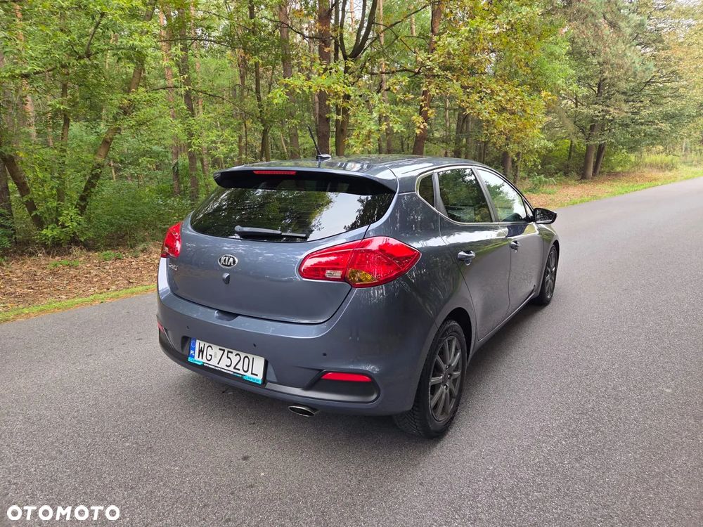 Kia Ceed 1.6 GDI SW DCT Platinum Edition - 8