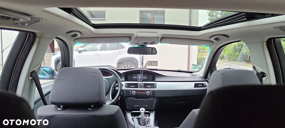 BMW Seria 3 320d - 9