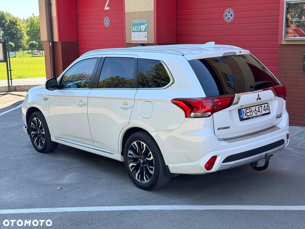 Mitsubishi Outlander - 6