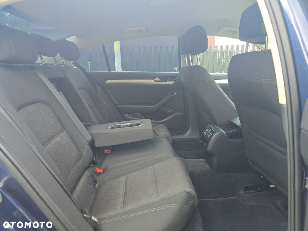 Volkswagen Passat 1.8 TSI BMT Highline DSG - 17