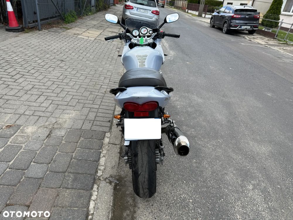 Kawasaki ZR - 7