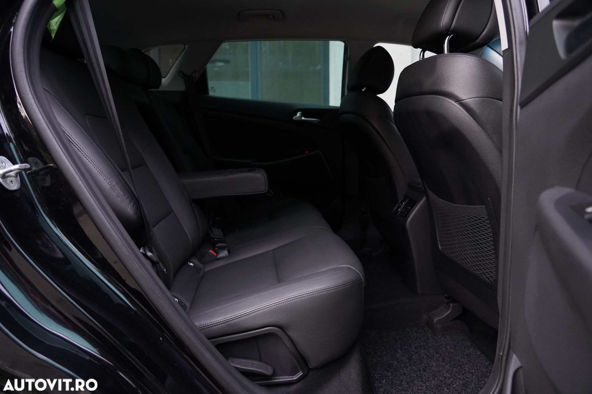 Hyundai Tucson 2.0 CRDI 4WD 6MT Luxury Pack+ - 13