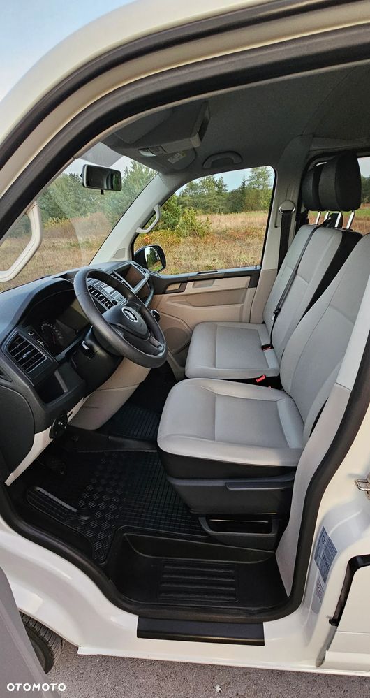 Volkswagen Transporter - 22