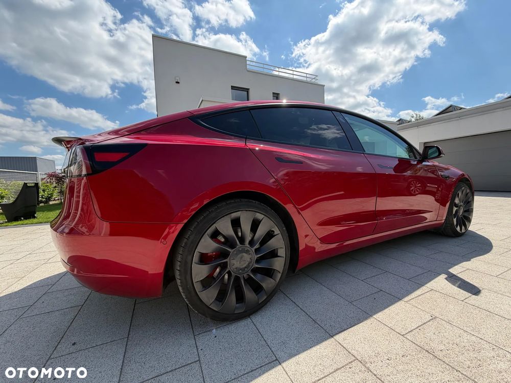 Tesla Model 3 - 1