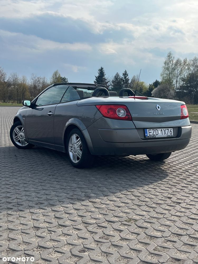 Renault Megane 2.0 Confort Dynamique - 23