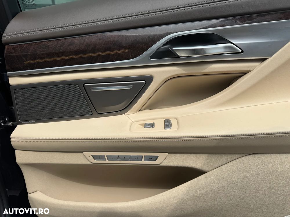 BMW Seria 7 - 11