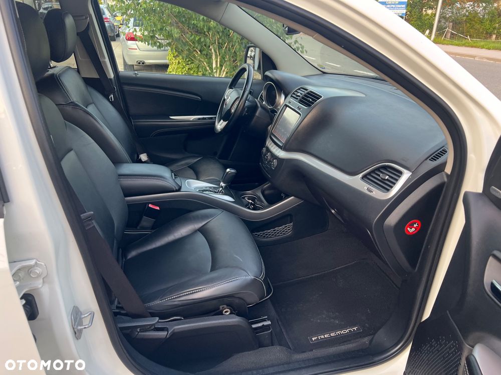 Fiat Freemont 2.0 Multijet Lounge AWD - 33