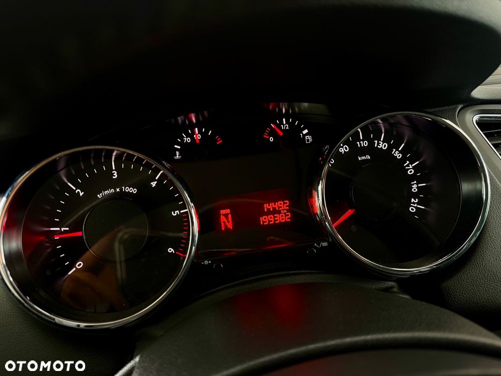 Peugeot 5008 e-HDI 115 ETG6 Stop&Start Business-Line - 18