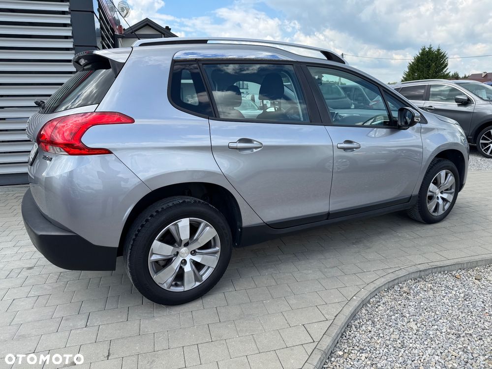 Peugeot 2008 1.2 Pure Tech Style - 14