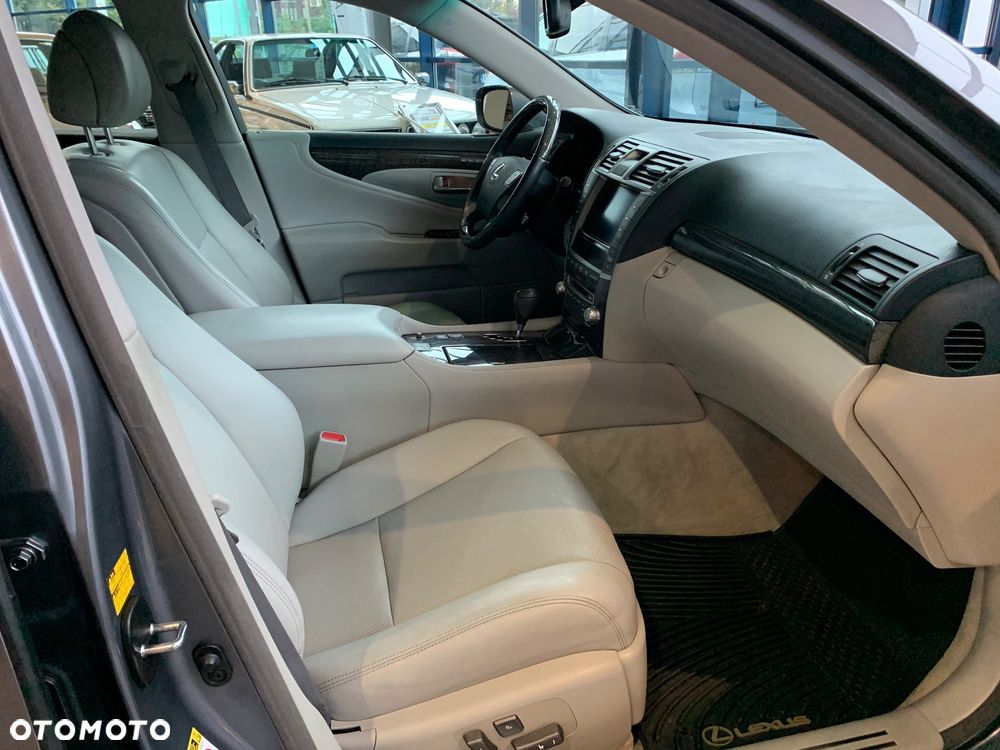 Lexus LS 460 Superior - 20
