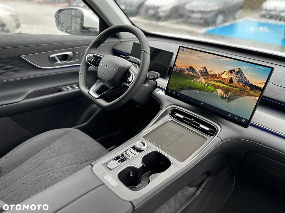 Chery Tiggo 8 1.6 T-GDI Comfort DCT - 8