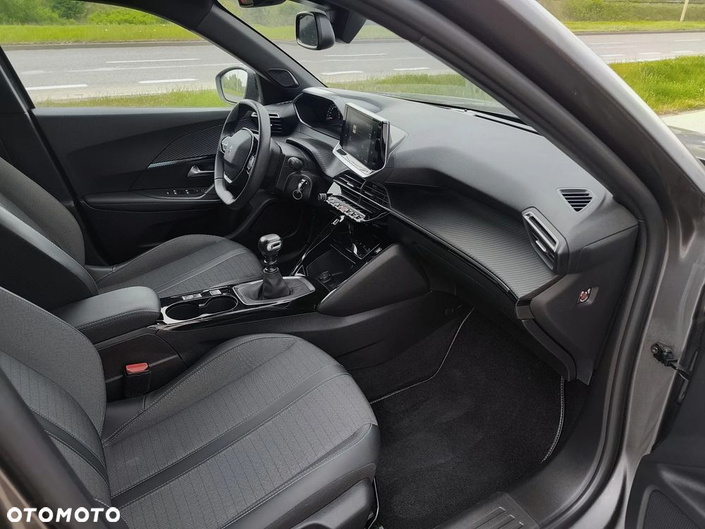Peugeot 2008 - 9