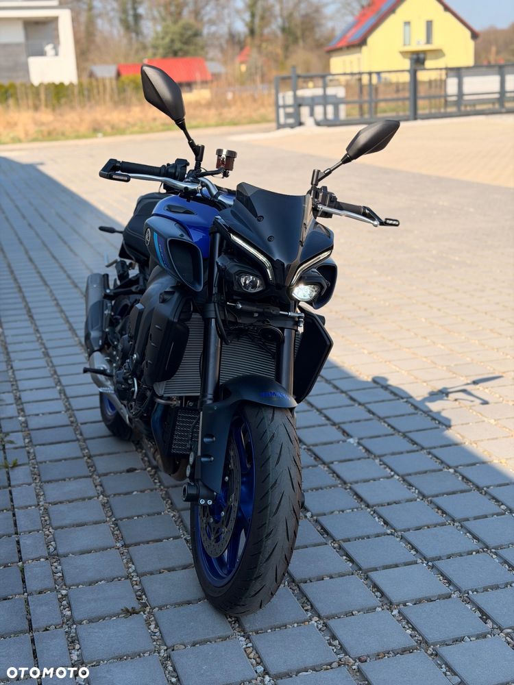 Yamaha MT - 9