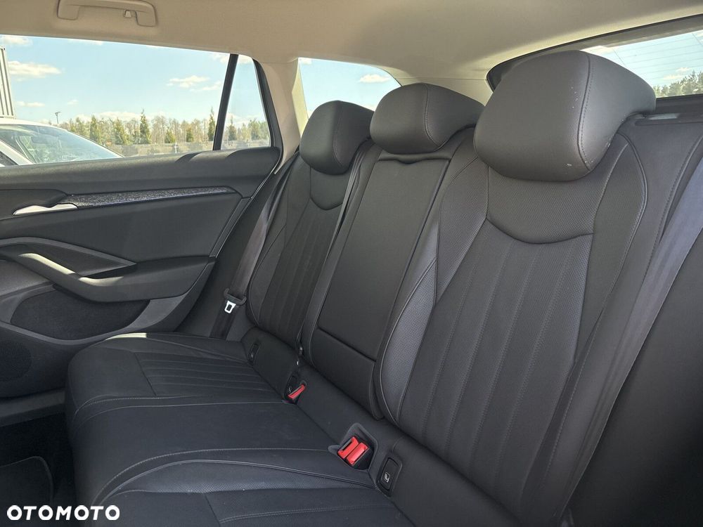 Skoda Superb 2.0 TDI SCR 4x4 Selection DSG - 18