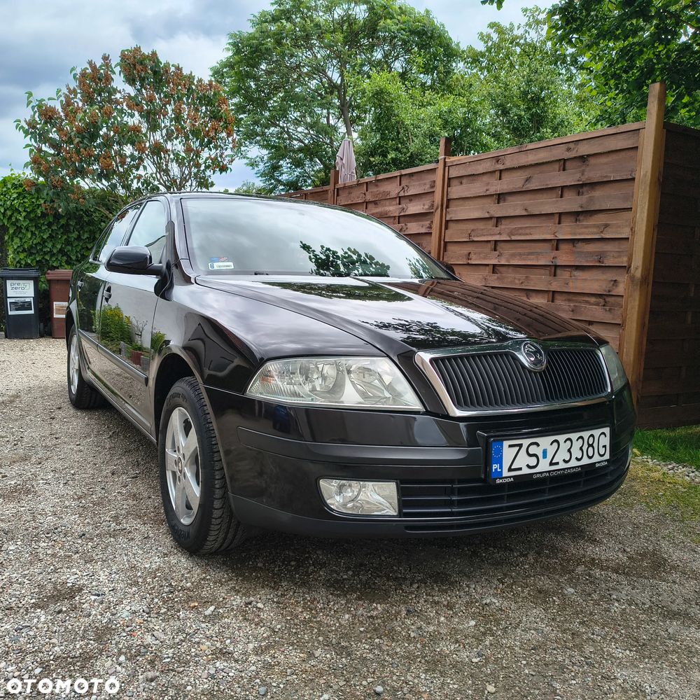 Skoda Octavia 1.6 FSI Classic - 3