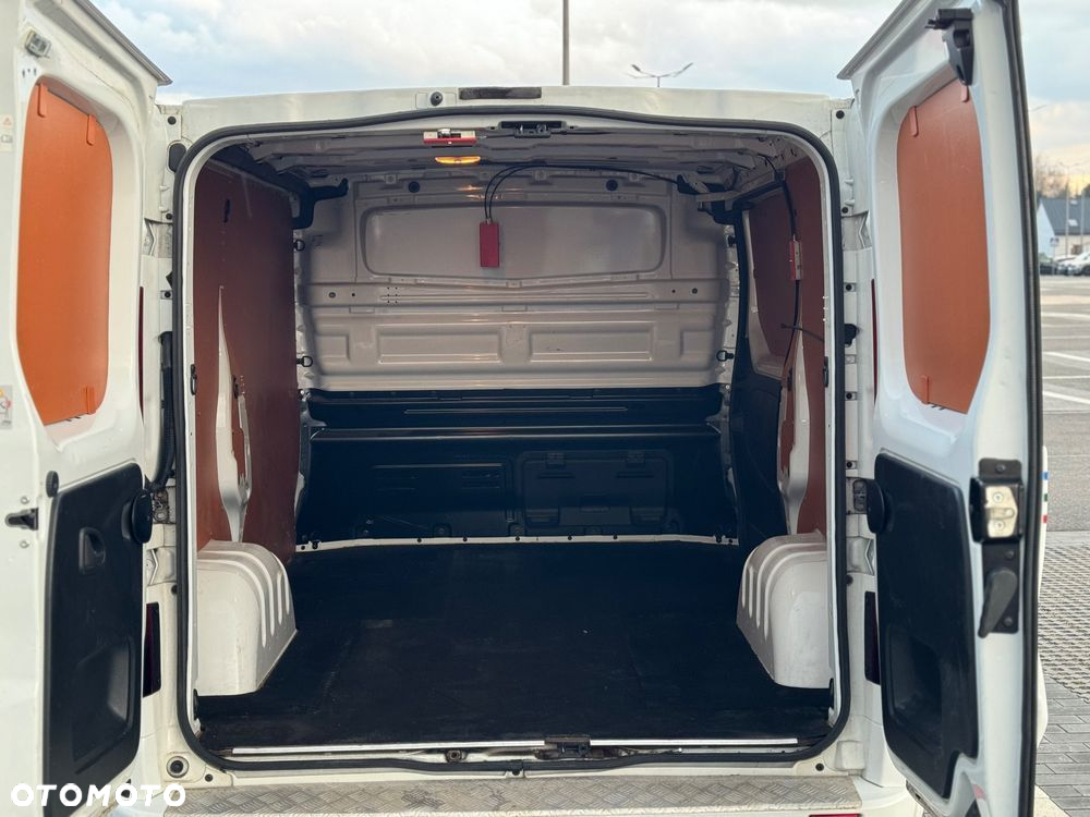 Opel Vivaro - 13