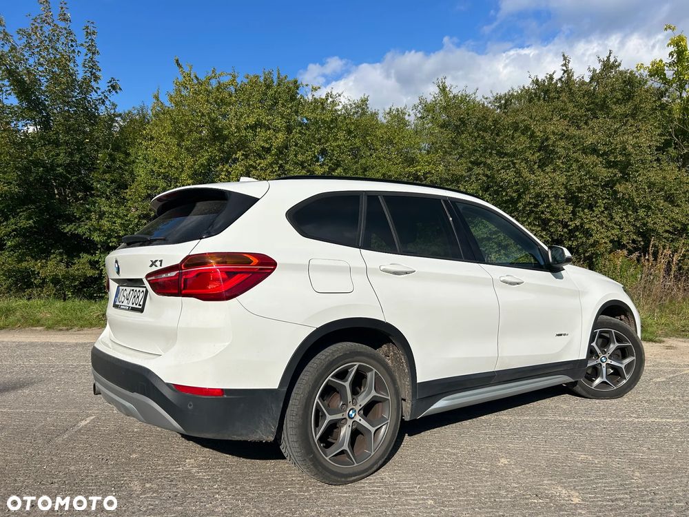 BMW X1 sDrive18d xLine - 15