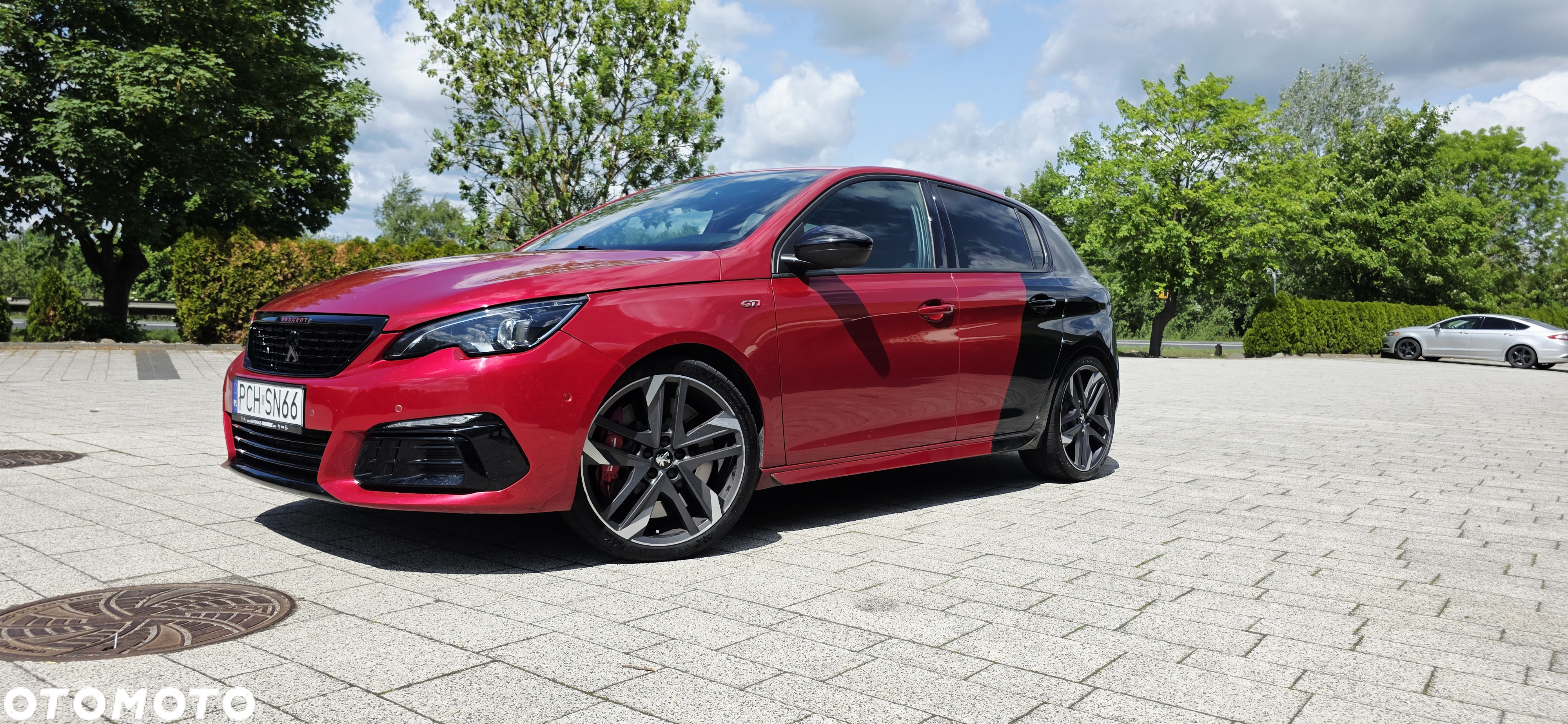 Peugeot 308 1.6 e-THP GTi by Sport S&S - 4