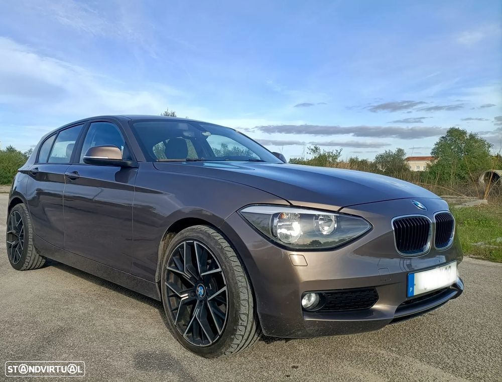 BMW 116 d Aut. Sport Line - 1