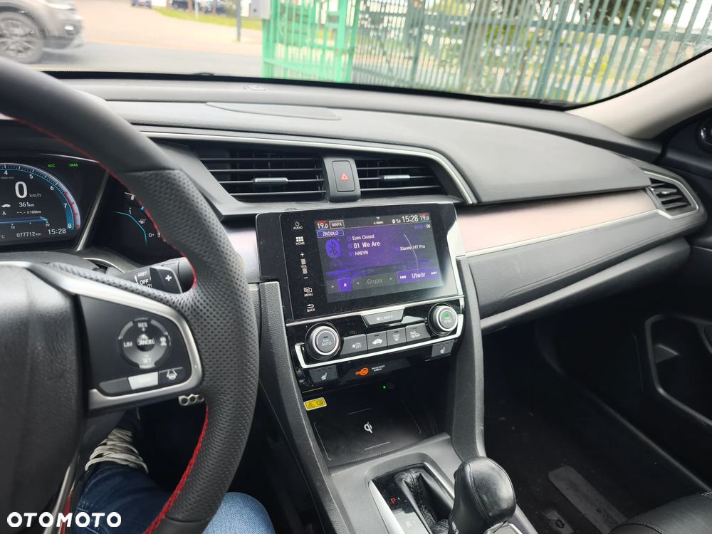Honda Civic 1.5 i-VTEC Turbo CVT Executive - 16
