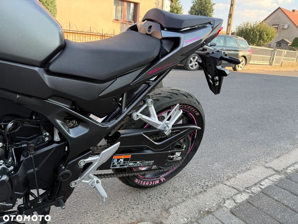 Honda Hornet - 18