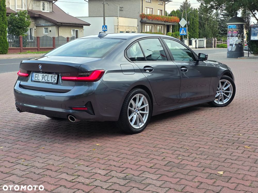 BMW Seria 3 320d MHEV Advantage - 4