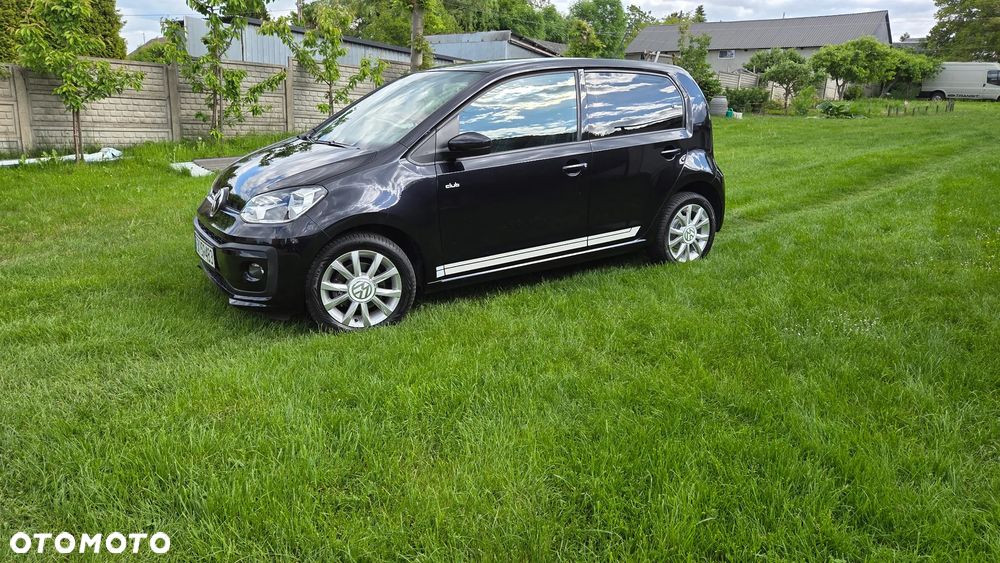 Volkswagen up! club - 18