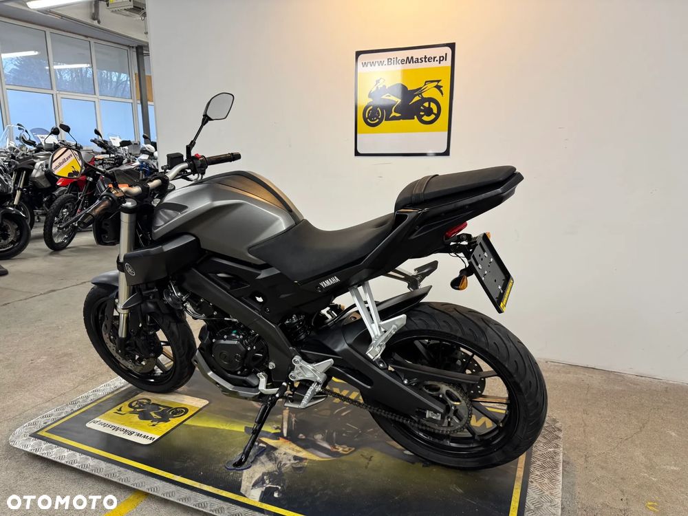 Yamaha MT - 6