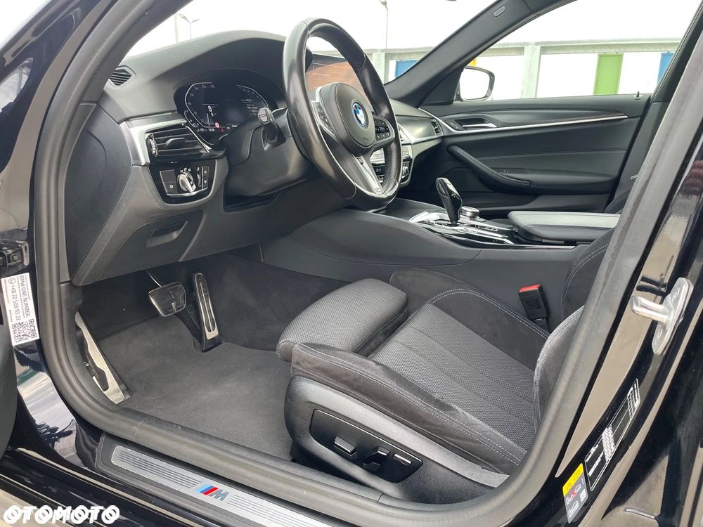 BMW Seria 5 530e M Sport sport - 22