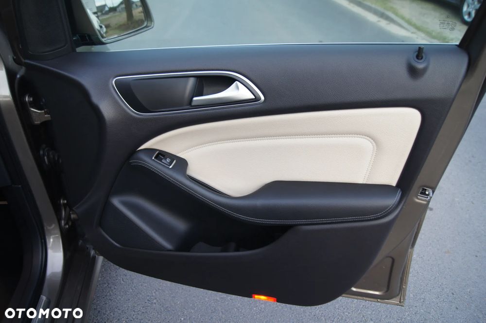 Mercedes-Benz Klasa B 180 CDI BlueEFFICIENCY Edition 1 - 18