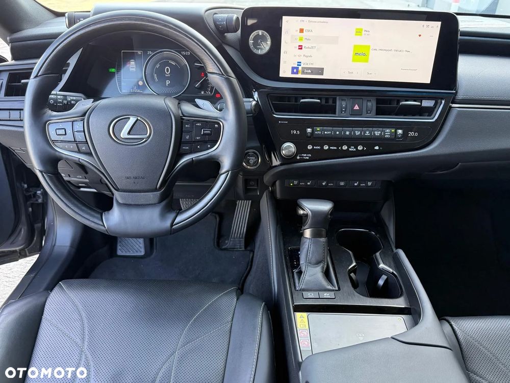 Lexus ES - 11