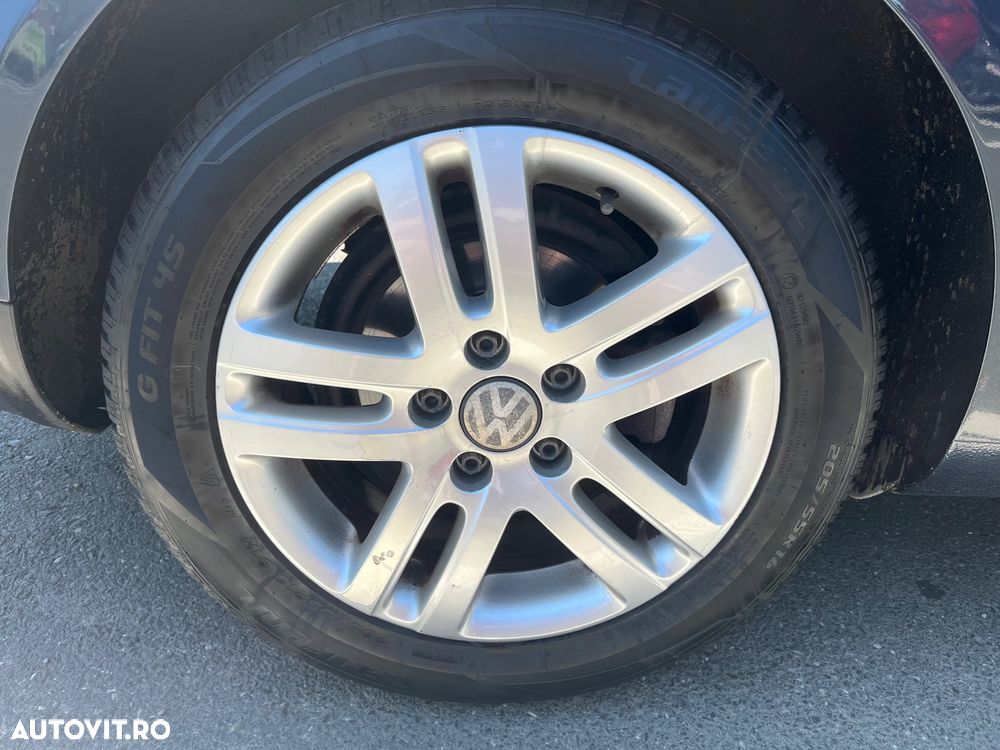 Volkswagen Jetta - 10