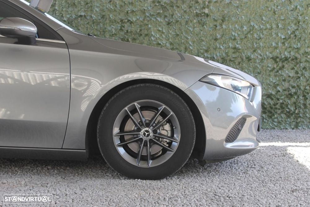 Mercedes-Benz A 180 Limousine d Style Aut. - 42