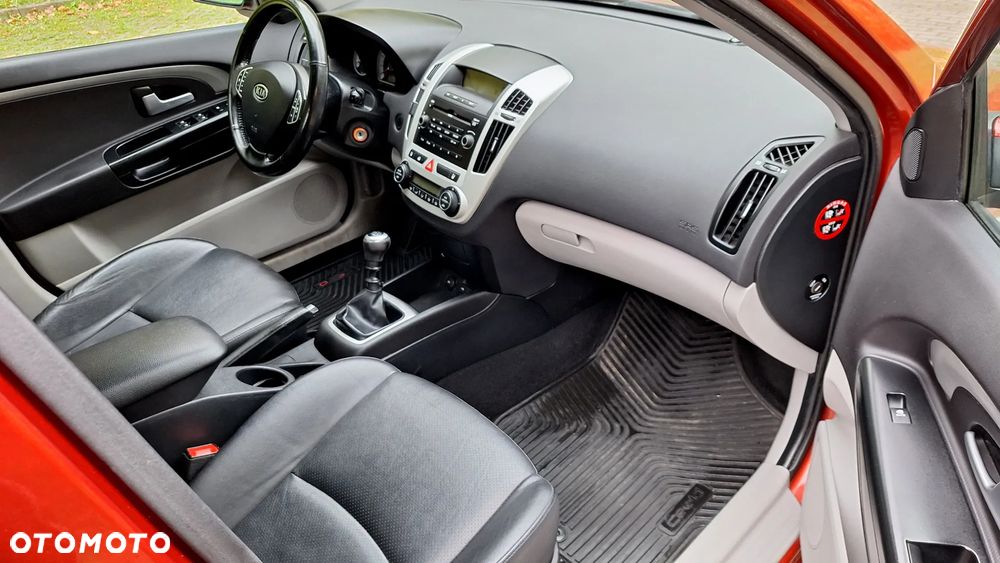 Kia Ceed Cee'd 2.0 Optimum + - 15