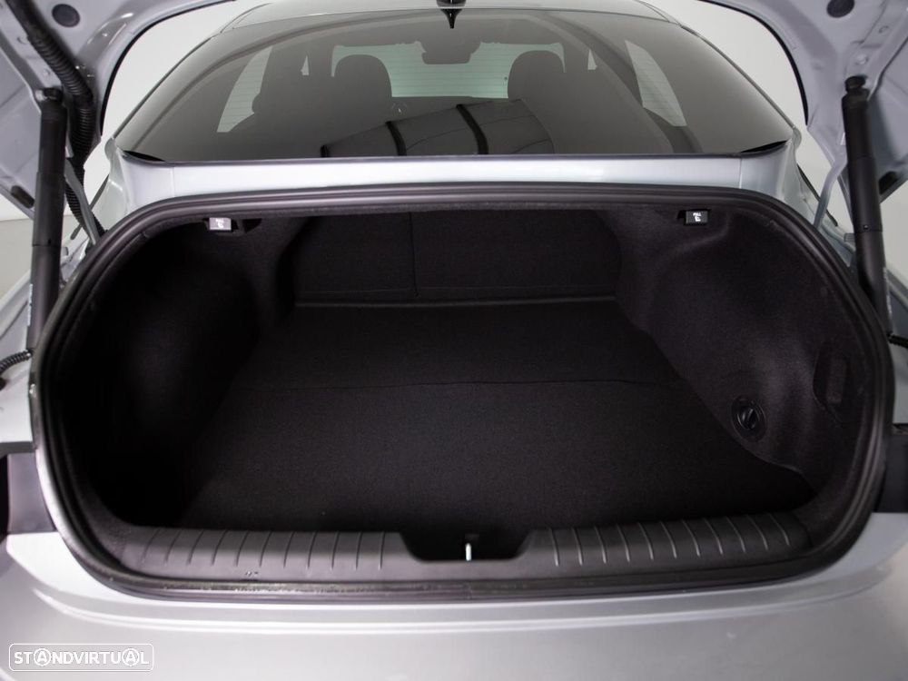 Hyundai Ioniq 6 - 12